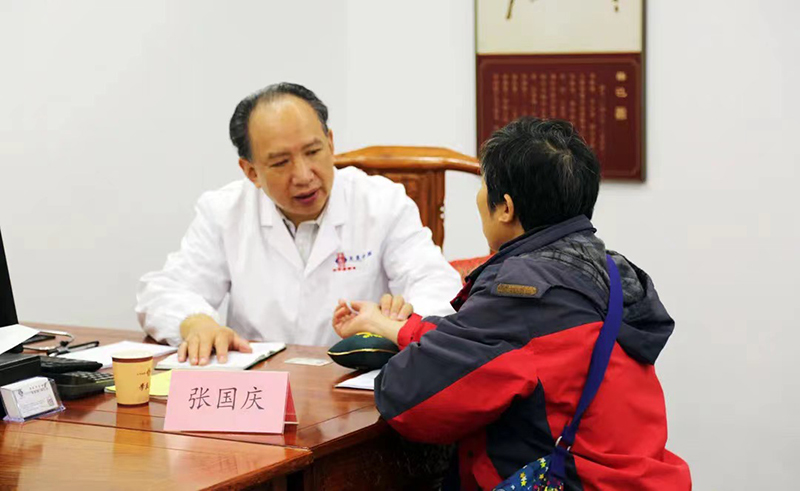 好消息！本周起，中医专家张国庆、白学武、李苏将在月光码头店坐诊！(图1)