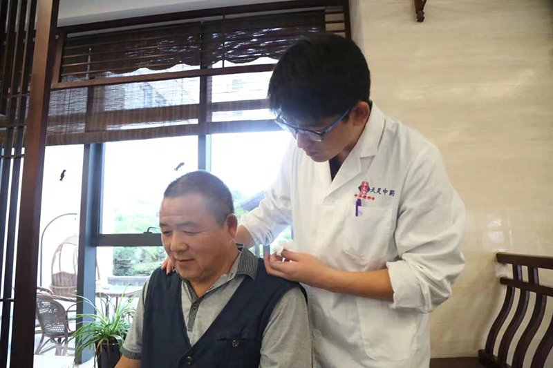 好消息！本周起，中医专家张国庆、白学武、李苏将在月光码头店坐诊！(图2)